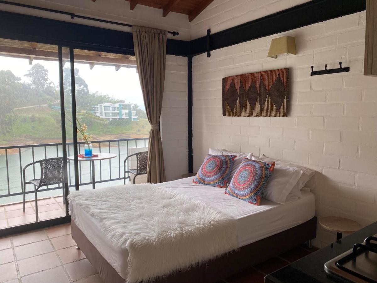 Ecolodge Bahia Del Penon กัวตาเป ภายนอก รูปภาพ