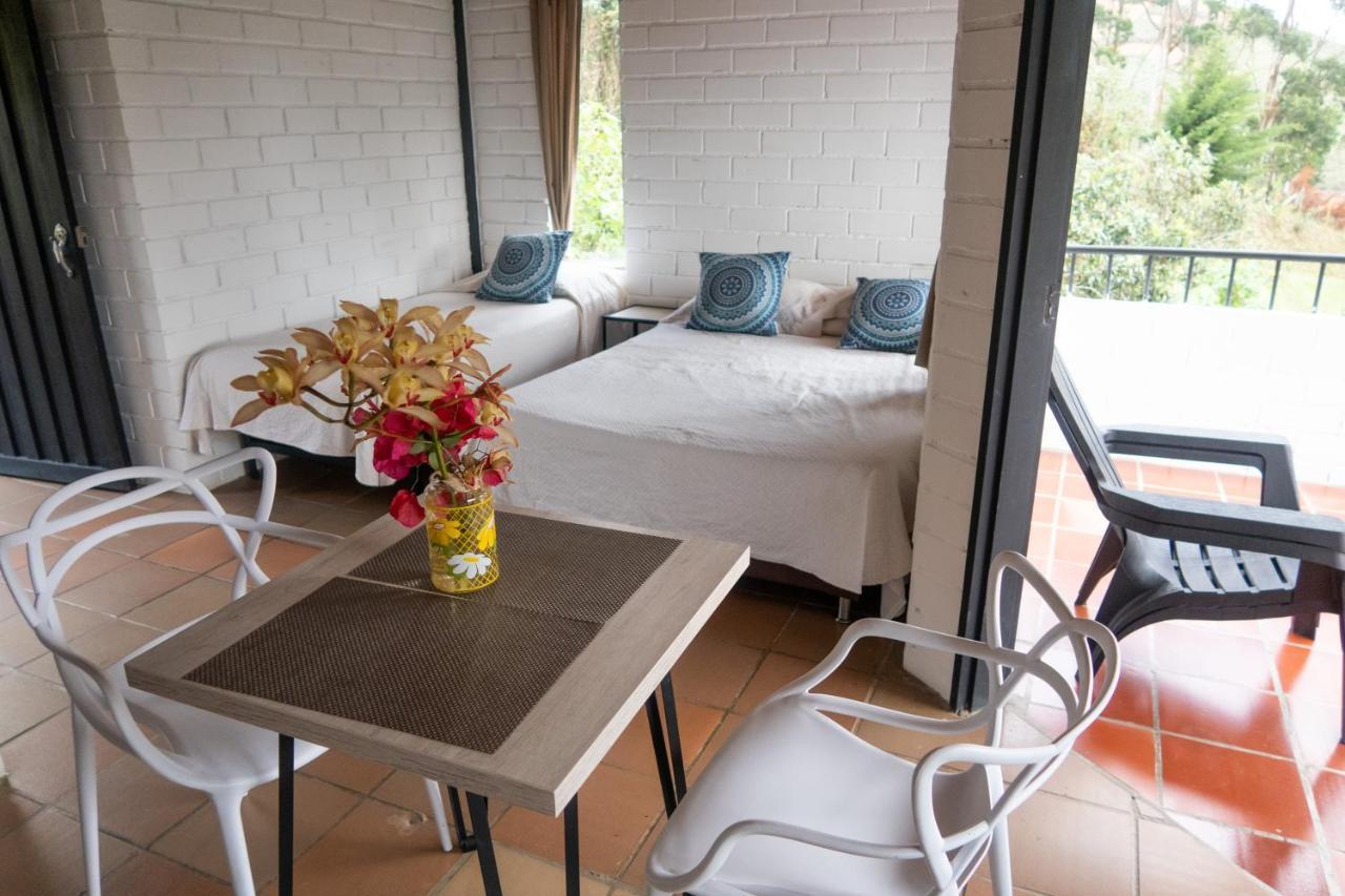 Ecolodge Bahia Del Penon กัวตาเป ภายนอก รูปภาพ